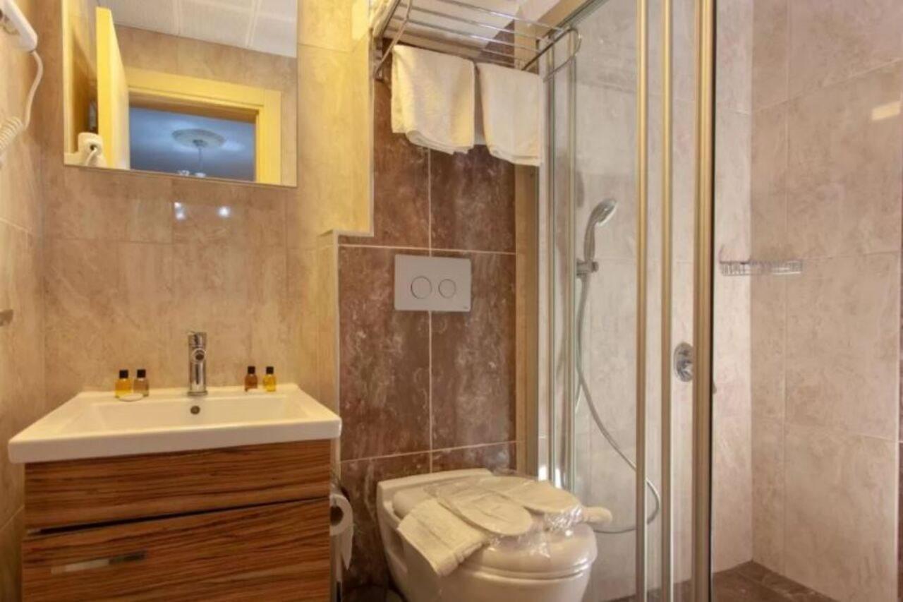 Ozmen Hotel Old Town Kaleici Adult Only Antália Exterior foto