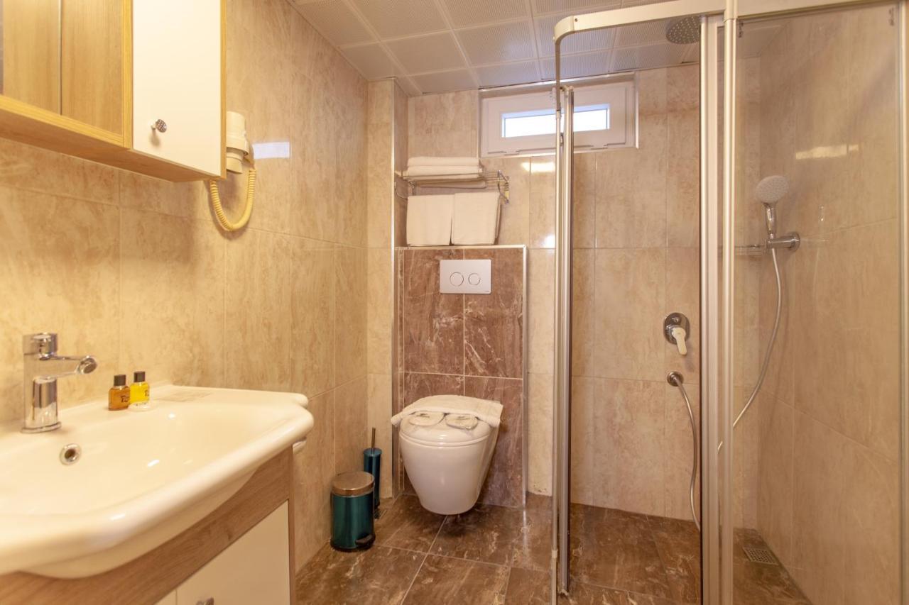 Ozmen Hotel Old Town Kaleici Adult Only Antália Exterior foto